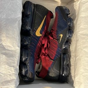 Men size 10 Nike Air Vapormax Flyknit2 in excellent condition worn 2-3 time max.